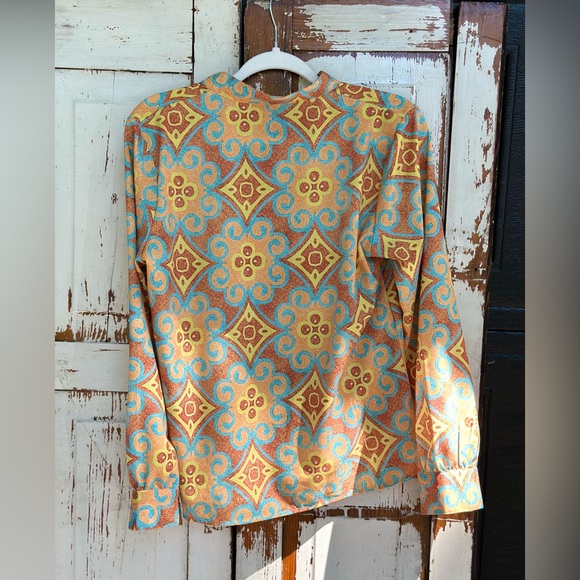 Colorful Blouse - Picture 2 of 3